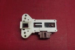 Waschmaschine WHITE KNIGHT WM126VB2 TÜRSCHLOSS