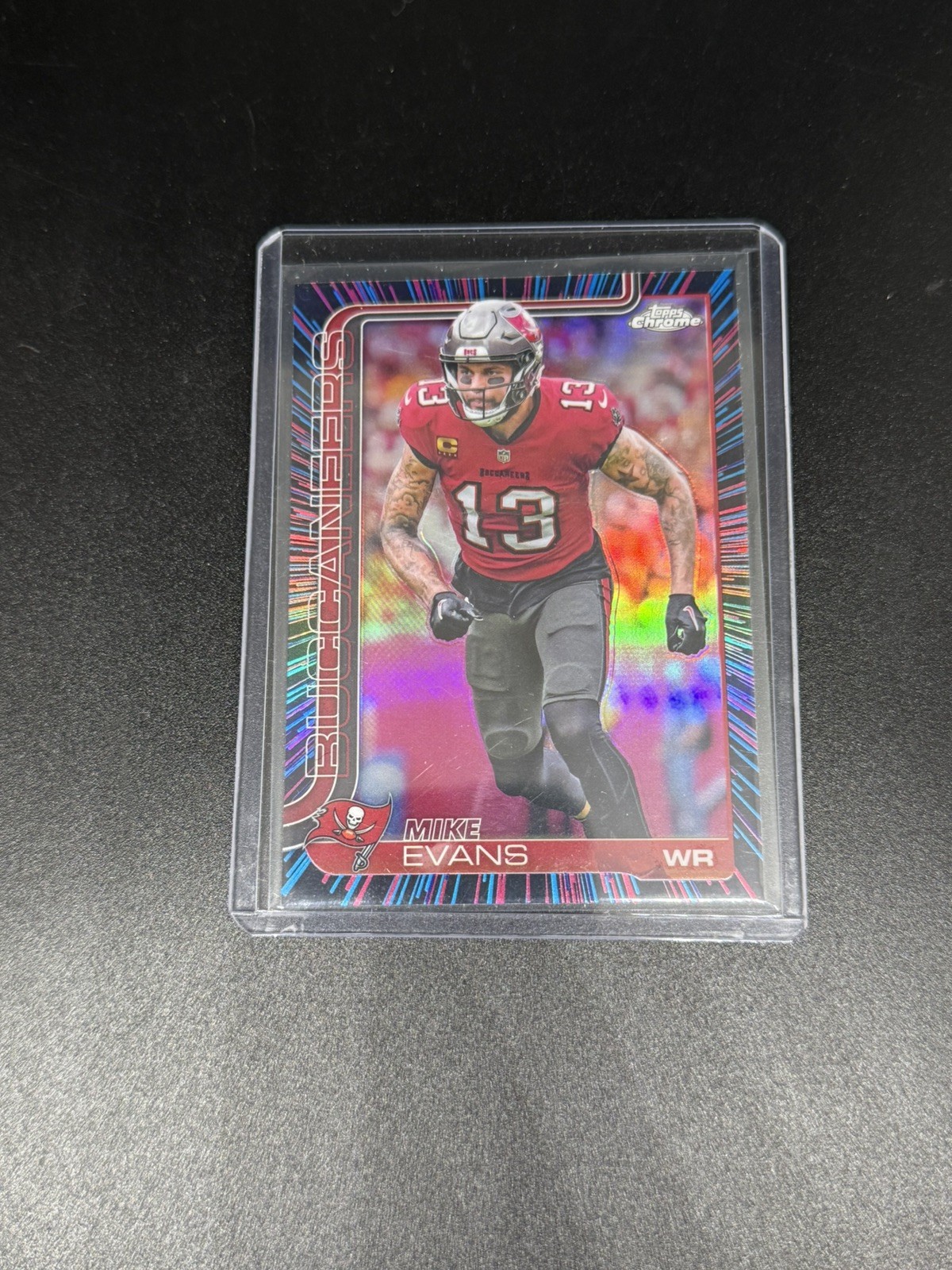Mike Evans 2025 Topps Chrome #282 Neon Pulse Refractor SP