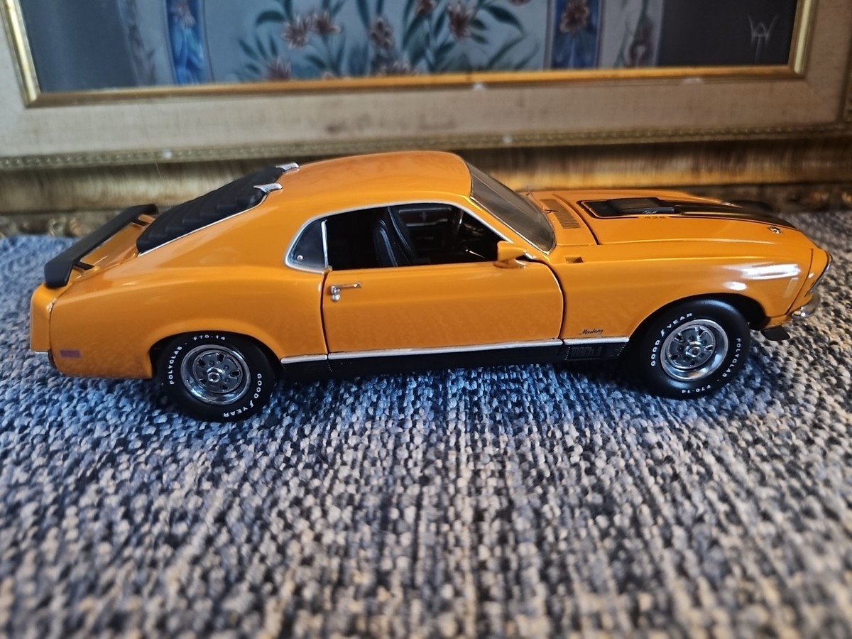 1970 Ford Mustang Mach 1 Franklin Mint 1/24 Scale Die Cast Car
