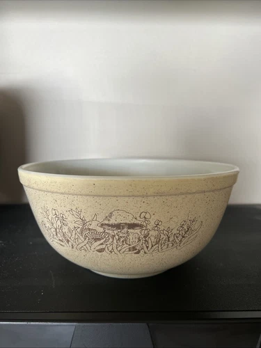 Vintage PYREX Forest Fancies Mushrooms 403 Mixing Nesting Bowl 2.5L