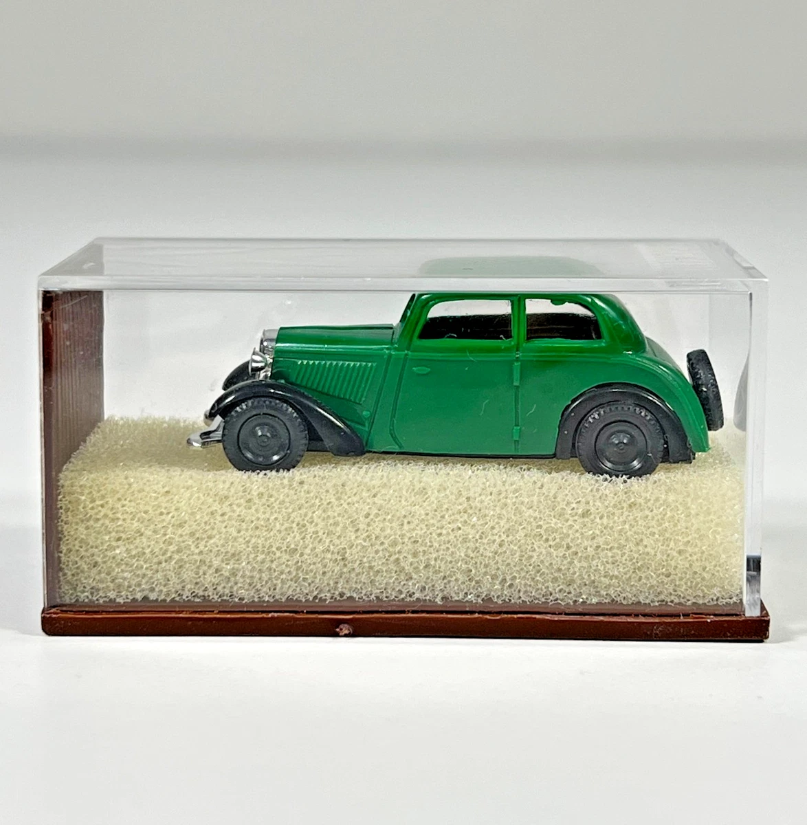 Brekina 1/87 HO - Omnibus MB O 5000 MERCEDES-BENZ Rennabteilung Le Mans