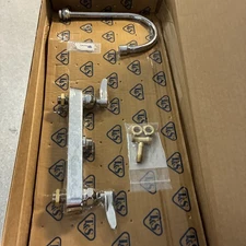 T&S Brass B1142 8 in Deck Mount Faucet w/ 6 in Gooseneck Spout