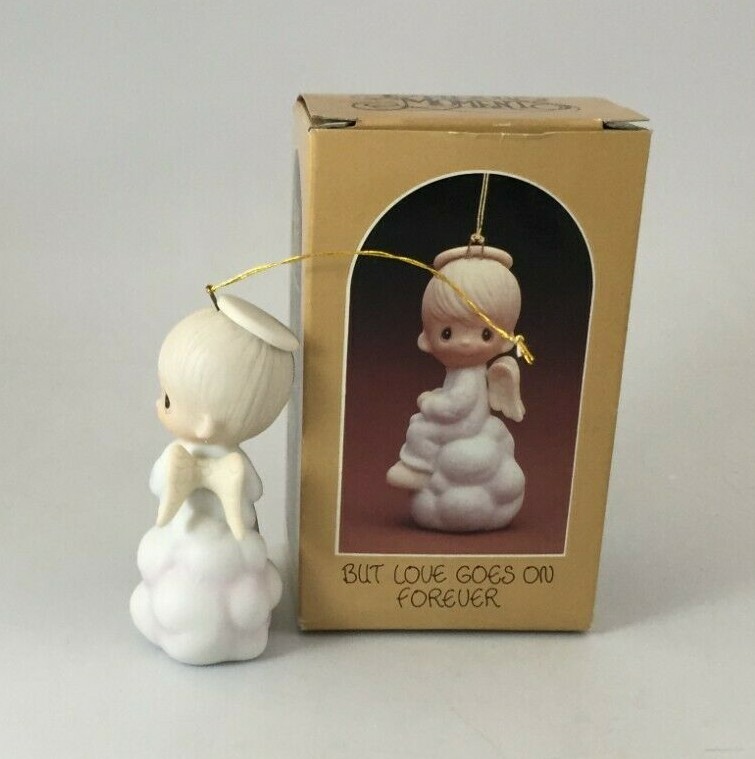 Precious Moments 1981 Triangle But Love Goes On Forever Ornament E