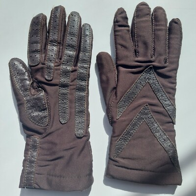 Vintage Isotoner Womens Aris Driving Gloves Brown Leather Lining One Size Retro