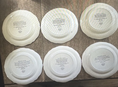 Wedgwood Queen's Ware Christmas Plates Set of 6 Dated 1980'S - Picture 2 of 8
