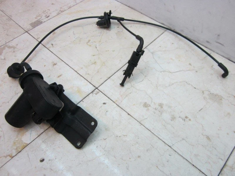 Actuador de control Cruie V40 2000 2004 VOLVO Wagon 1,9 L 4 cilindros turbo bomba de vacío OEM Foto 2 de 4