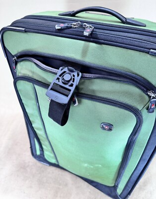 Victorinox Werks Traveler 4.0 Upright 24” Expandable Suitcase