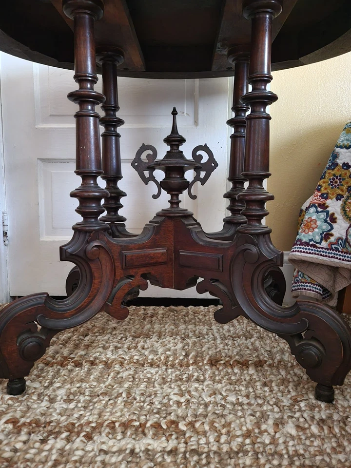 mesa de salón victoriana antigua Foto 2 de 4