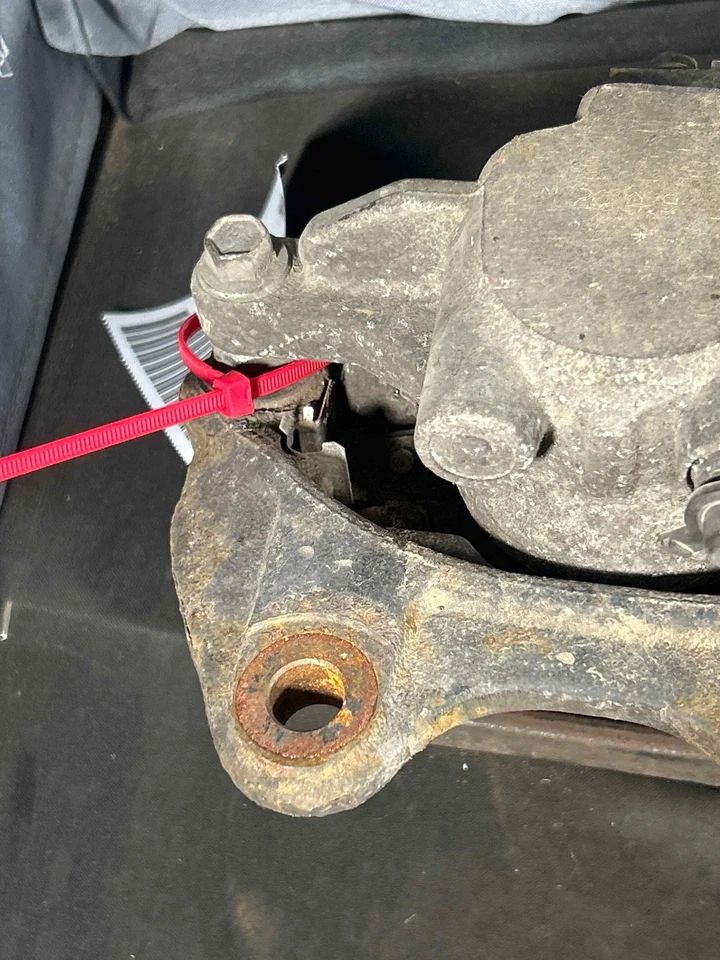 Fits 2007-2013 Chevrolet Avalanche Right Rear Caliper OEM:84191287 Foto 3 de 4