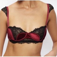 NWT Frederick's of Hollywood Georgine Red Velvet Black Lace Bra Women's Small