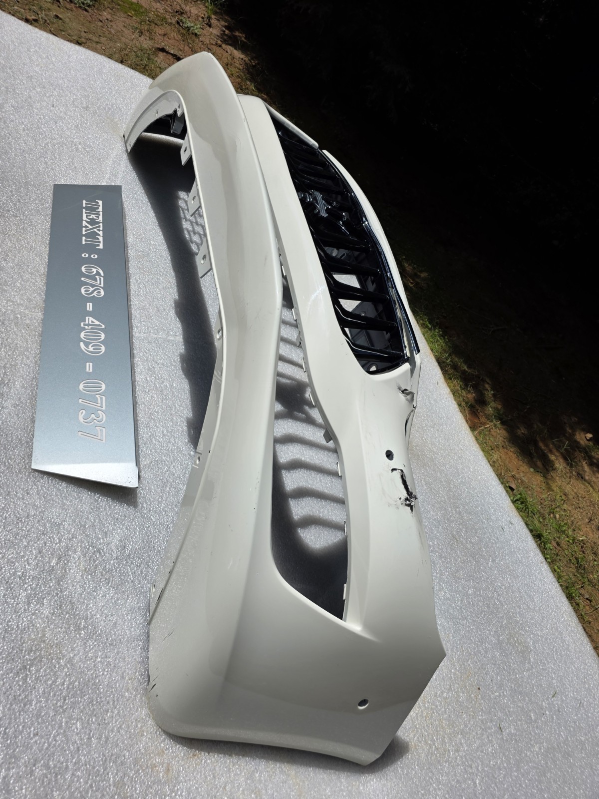 2014-2017 Maserati Ghibli Front Bumper Cover. OEM.  LOCAL PICK UP ONLY 670010937
