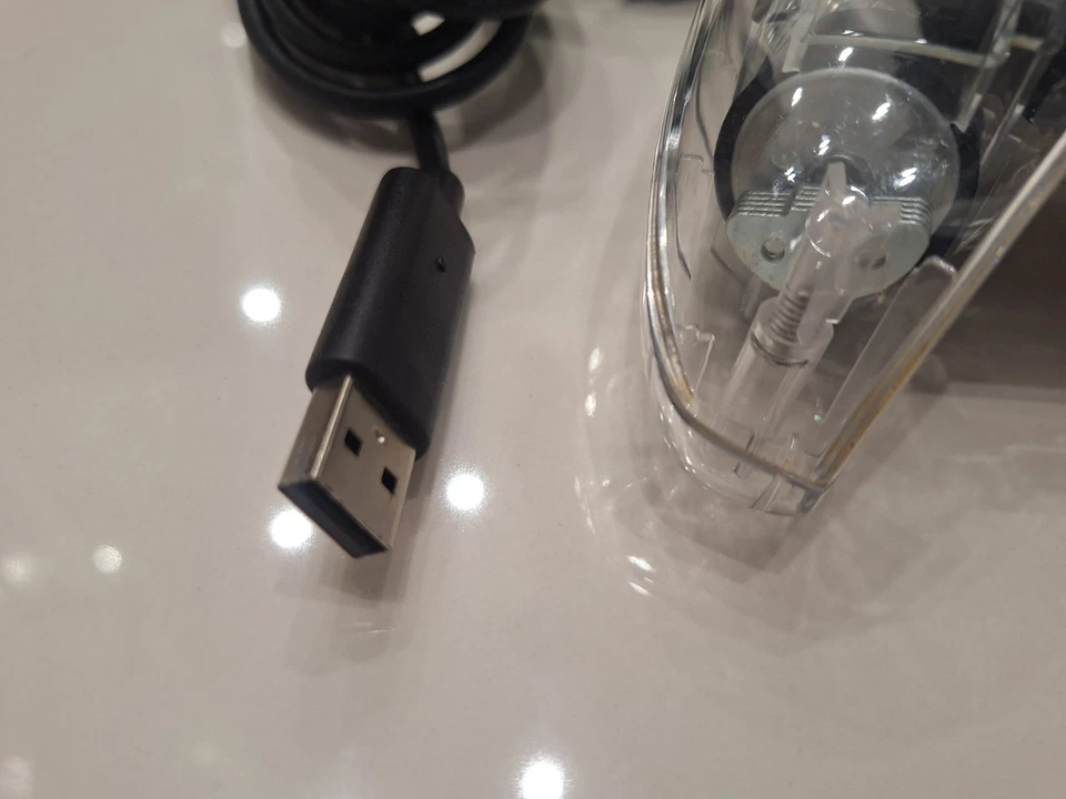 Wired Afterglow Xbox Controller 049-005 Clear Transparent Edition VGC - Image 4 of 4