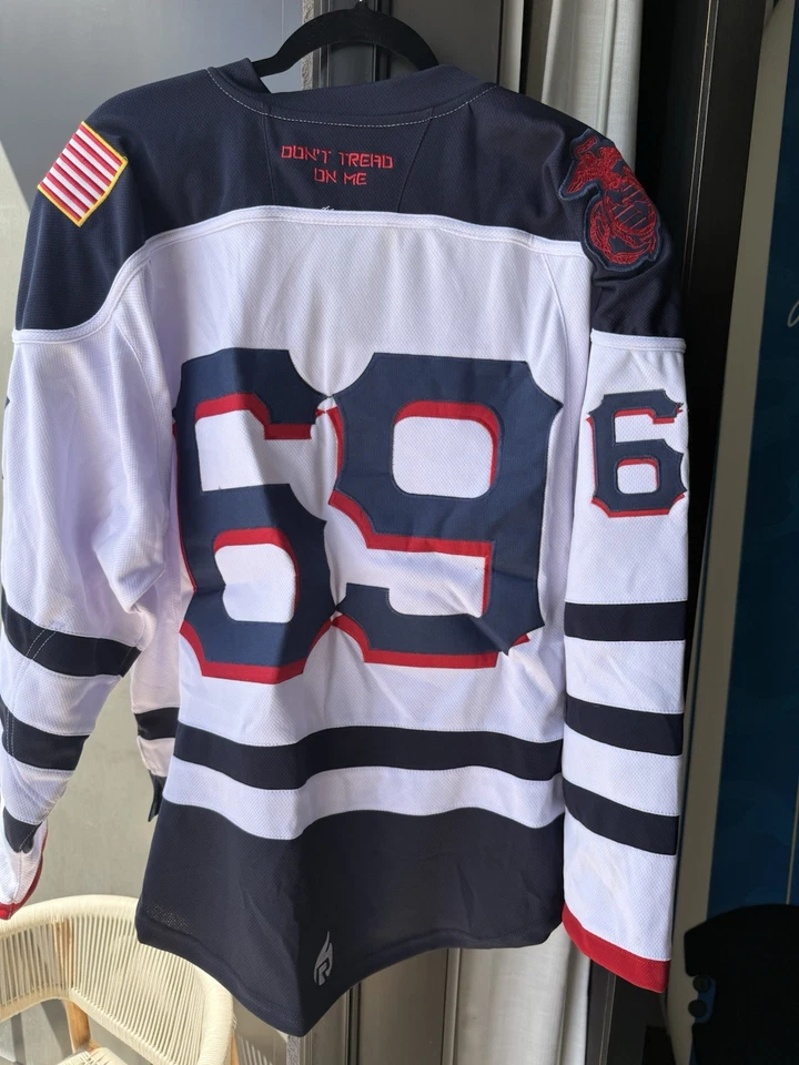 Camiseta deportiva de hockey pequeña para adultos Acha US Naval Academy Midshipmen D2 2019 rara #69 Foto 2 de 4