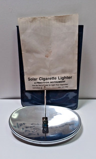 Solar Cigarette Lighter By Radio Shack w/ Instructions and Pouch JGBx29