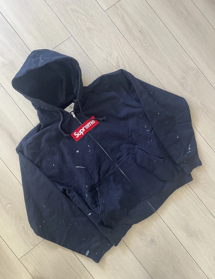 Supreme MM6 Maison Margiela Box Logo bleu marine taille M - Photo 1/4