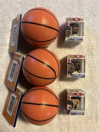 Funko Bitty Pop NBA X3 Lot Cade Cunningham, Giannis Antetokounmpo & Lebron James