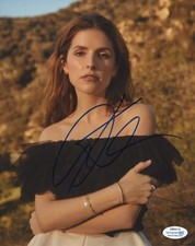 Anna Kendrick Sexy Autographed Signed 8x10 Photo ACOA