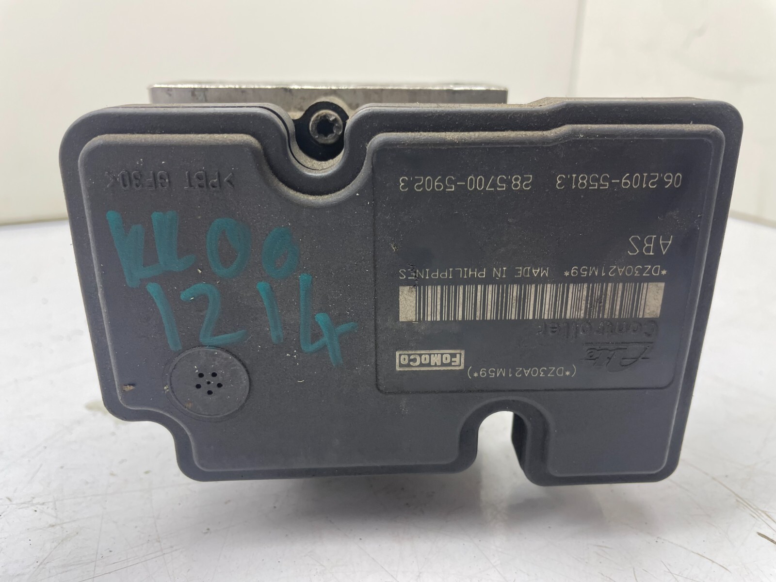 Ford Fiesta MK7 2008 2010 ABS Pump and Control Module 8V512M110AD