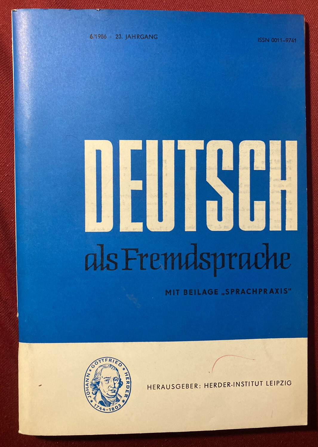 Bild 1 von 12