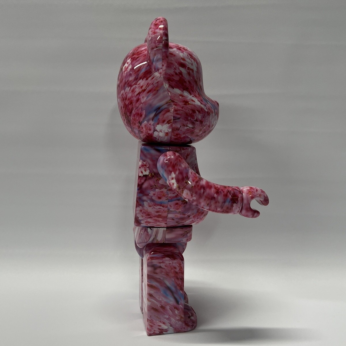Bearbrick Mika Ninagawa 400% Sakura Flowers ~ Cherry Blossom Bearbrick Mika Ninagawa 400% Sakura Flowers ~ Cherry Blossom