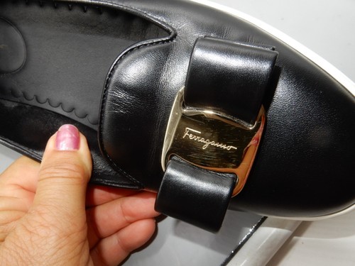 Salvatore Ferragamo Size 9D Black Leather Vara Gold Bow Sneaker Loafer Flats - Picture 3 of 7