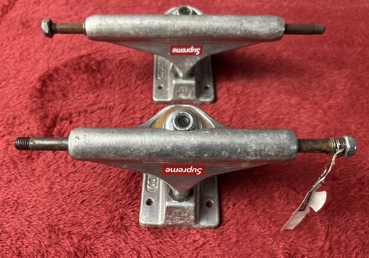 Supreme Independent Skateboard Truck Set (set of 2) Size 149
