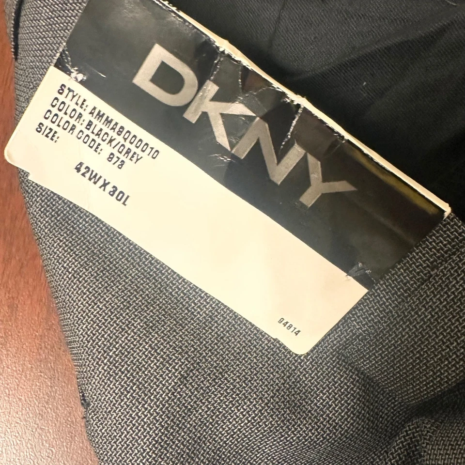Pantalones de vestir de lana DKNY talla 42x30 plisados con puños pantalones negocios nuevos con etiquetas Foto 4 de 4