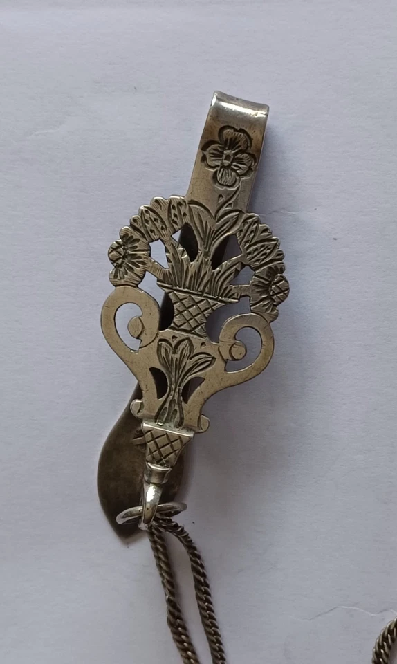 ancienne Chatelaine en argent poinçon tête de Minerve - Photo 2/4