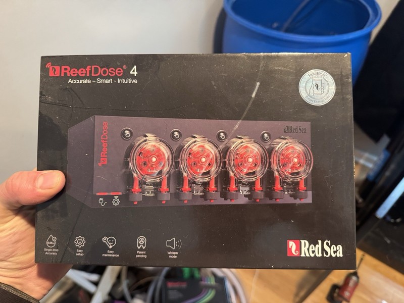 Red Sea ReefDose 4 Digital Dosing Controller with Deluxe 4-Color Tube Kit