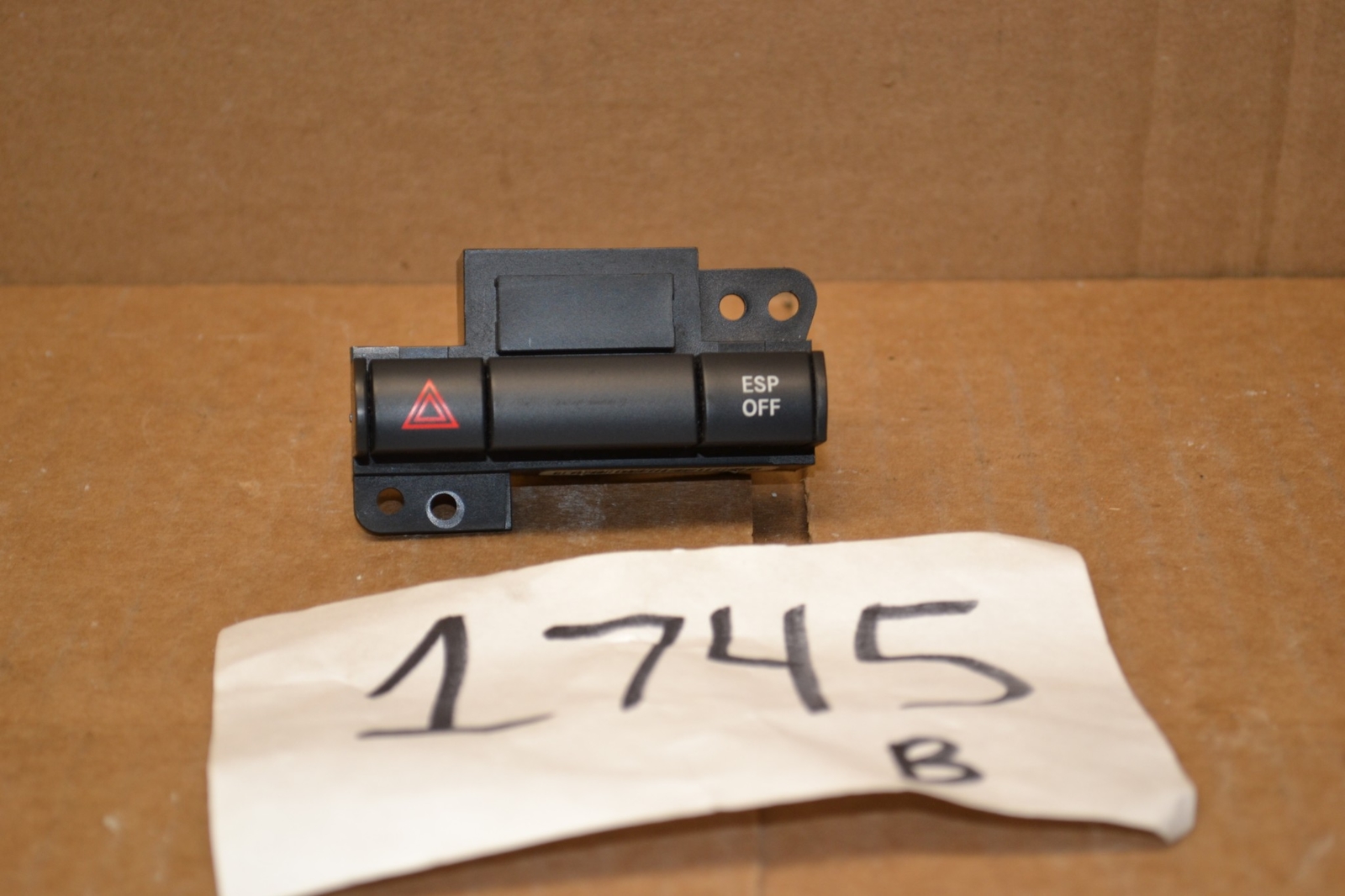 08 09 10 Dodge Caravan Used Hazard / ESP Off Switch #1745-B