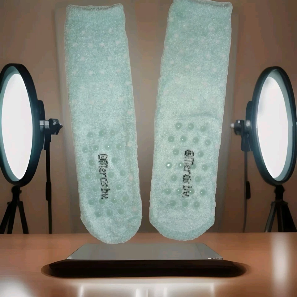 Ex Primark Ladies Miffy 1 Pair Gripper Cosy Lounge Socks Slipper Bed Warm Sock - Image 2 of 4