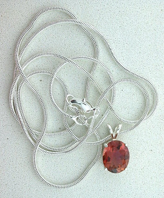 Collar Colgante Cadena Esterlina Turmalina Rosa Rojo 10x8 2.63 VVS AAA Ovalado Cadena GRATIS Foto 2 de 2