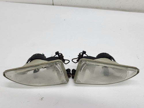 Ford Focus MK1 - Nebelscheinwerfer Scheinwerfer links & rechts XS4X15266A (26)