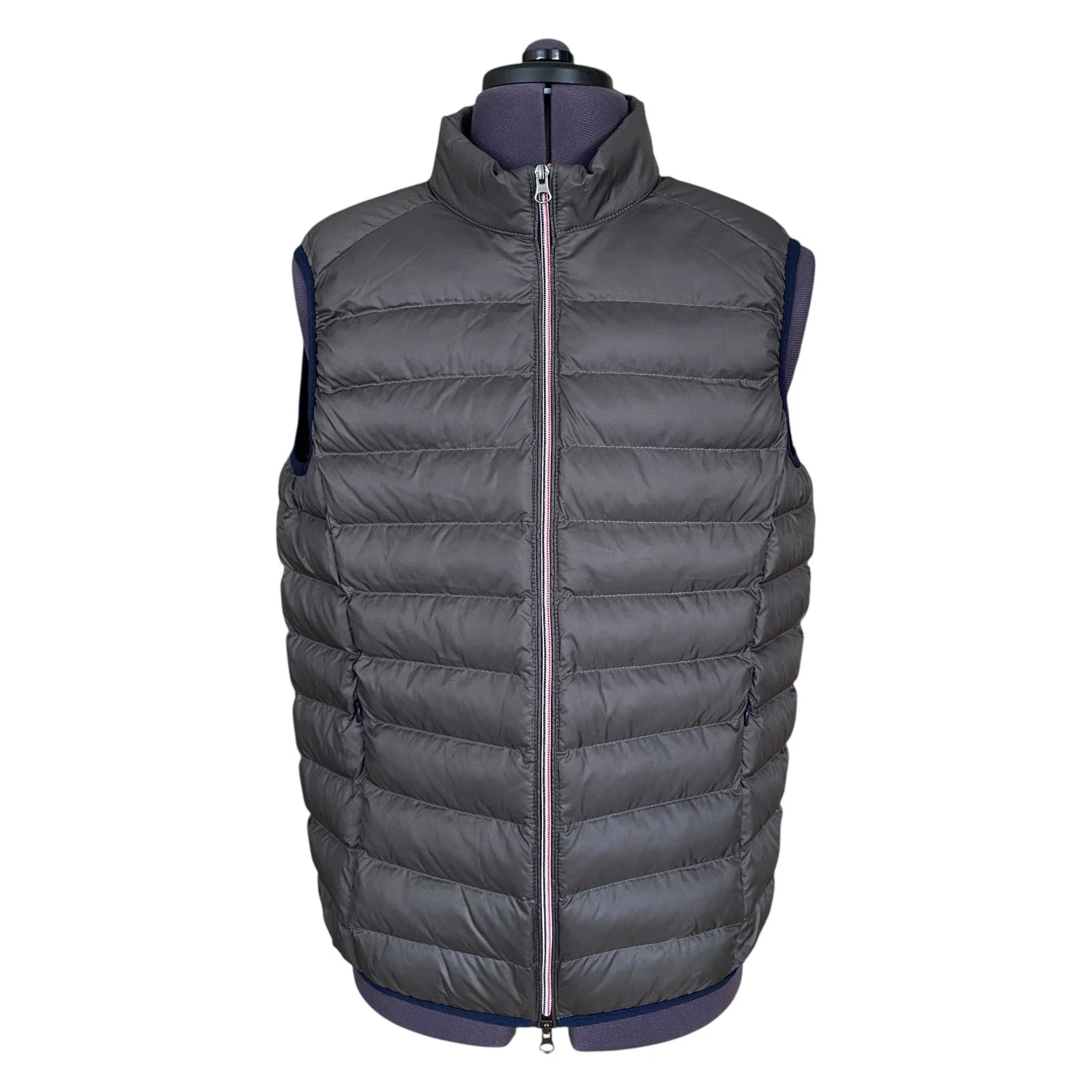 Maison Woolies Grey Puffer Gilet Vest XL Mens Zip Pockets Polyester Lightweight