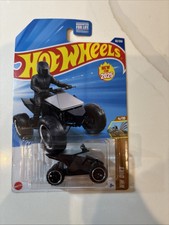 HOT WHEELS TESLA CYBERQUAD NEW 2025