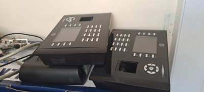 ZKTeco iClock 680 Fingerprint Zeiterfassungssystem mit Zutrittskontrolle 