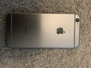 Apple iPhone 6s - Spacegrau - 64GB Speicher.