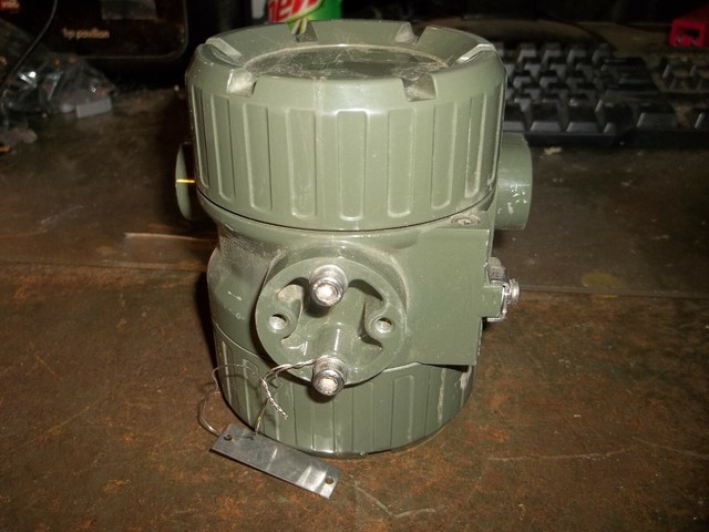 Vortex flow converter