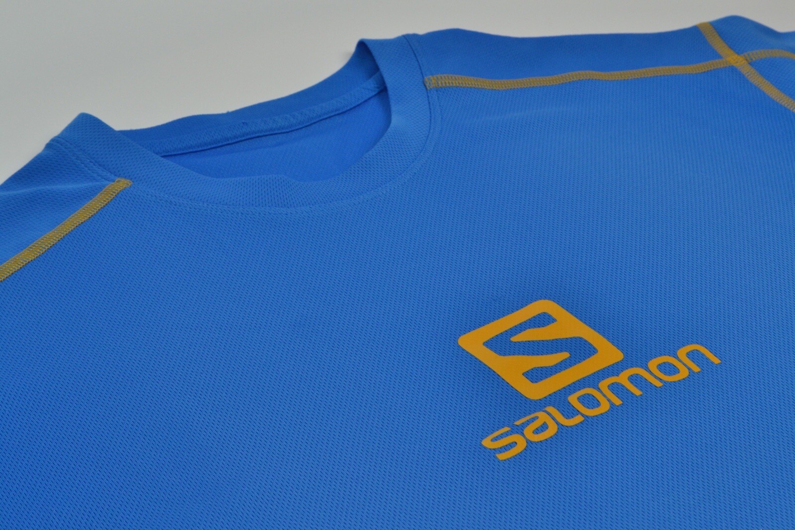 T shirt da uomo blu Salomon taglia large 100% poliestere effetto girocollo base