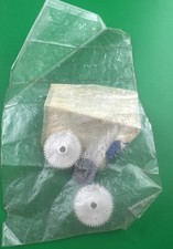 IBM SELECTRIC TYPEWRITER PART / PARTS - RIBBON FEED GEARS - NEW