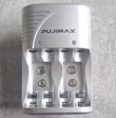 PUJIMAX Netz-Ladegerät Modell C804HV1 für AA/AAA/9 V Akkus, 2,4 V