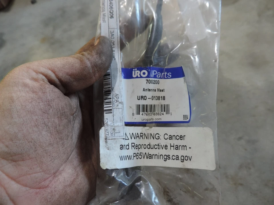Antena URO Parts 700200 Foto 2 de 4