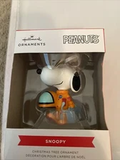 Hallmark 2022 Peanuts Nasa Astronaut Snoopy Red Box Ornament