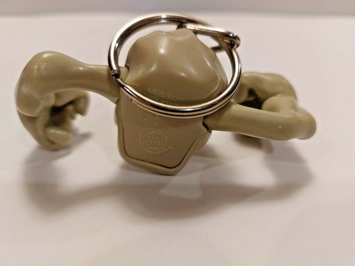 4 Vintage Pokemon items Mew Pez Dispenser SandSlash KeyR GeoDude Koffing Spinner - Bild 6 von 12
