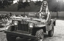 WW2 Picture Photo beautiful woman driving a jeep 5889