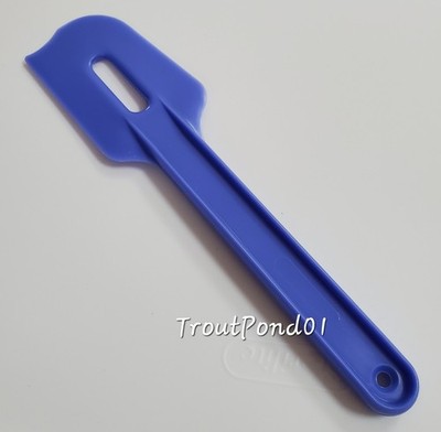 Tupperware Paddle Scraper Gadget Spatula  Light Lupine Blue New