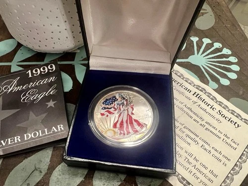 U.S. Mint American Eagle 1999 1 oz .999 Fine Silver Colorized Dollar Coin