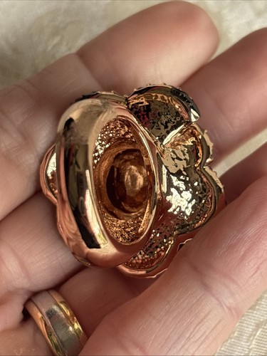 Park Lane Camelia Ring Rose Gold Tone Size 8 Euc Purple Rim Flower Pave Crystals - Picture 5 of 24