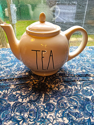 Rae Dunn Artisan Collection White Ceramic ''TEA'' Teapot w/ Lid Handle 5in