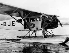 crp-20612 1941 amphibious airplane film 49th Parallel crp-20612